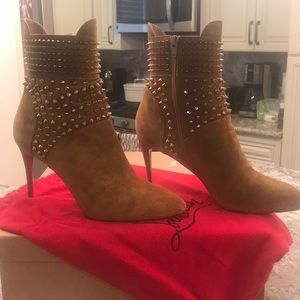😍Christian Louboutin Spiked Booties
